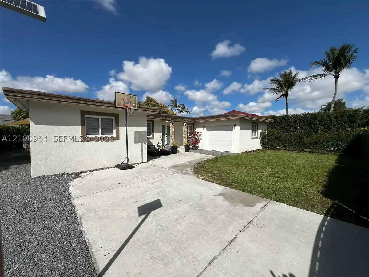9975 NW 27th, Doral, FL 33172 - #1