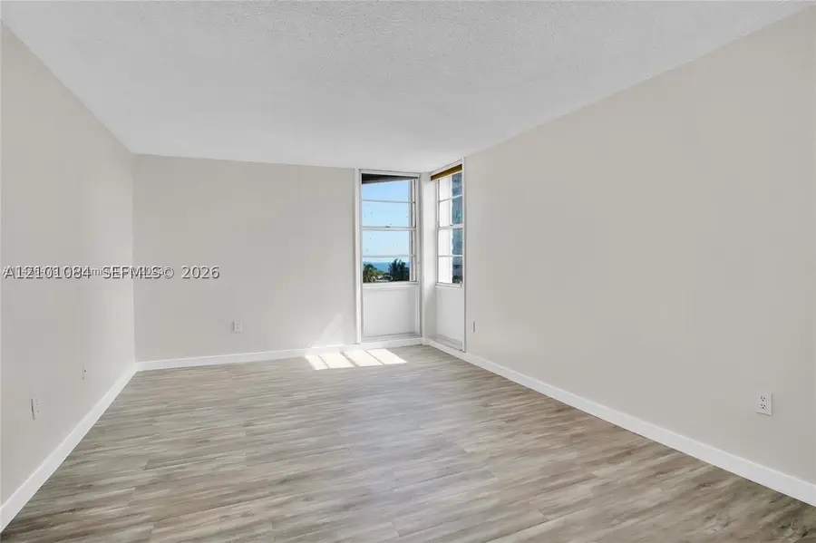145 SE 25th #602, Miami, FL 33129 - #2