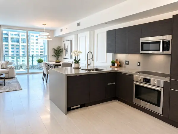 1080 Brickell #1606, Miami, FL 33131