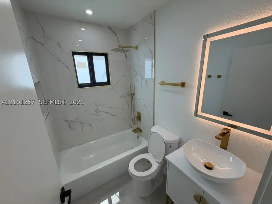 730 E 8th, Hialeah, FL 33010 - #3
