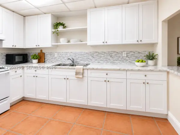 10000 NW 80 #2537, Hialeah Gardens, FL 33016