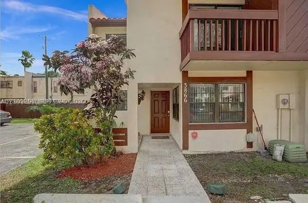 3866 SW 52nd, Hollywood, FL 33023