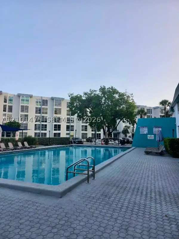 17560 Atlantic #207, Sunny Isles Beach, FL 33160