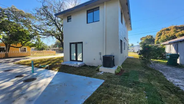 2934 NW 44th, Miami, FL 33142