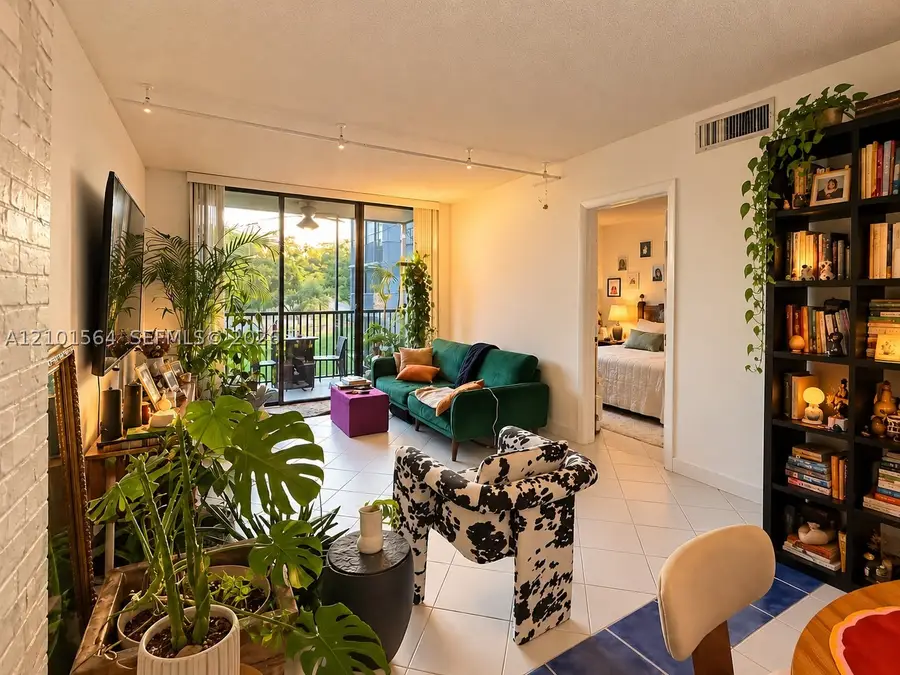 3101 N Country Club #307, Aventura, FL 33180 - #2