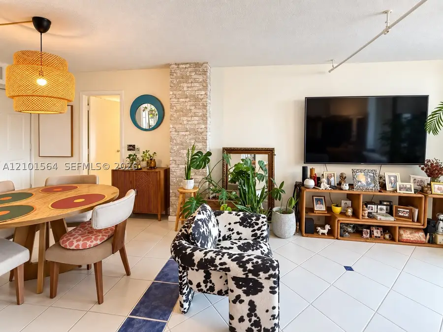 3101 N Country Club #307, Aventura, FL 33180 - #3