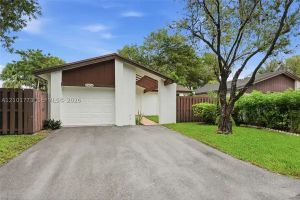 10828 SW 132nd Cir, Miami, FL 33186