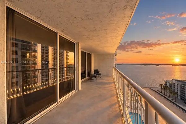 1200 Brickell Bay #1907, Miami, FL 33131
