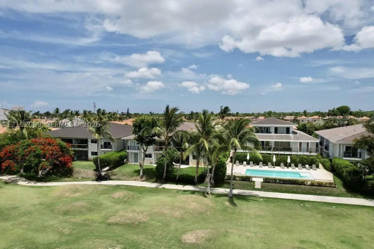 1 Apartamento En Cocotal Country Club & Golf, Grant, FL  - #1