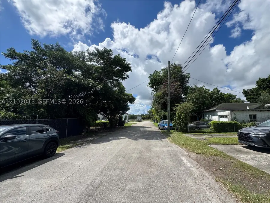 2950 NW 48th, Miami, FL 33142 - #2