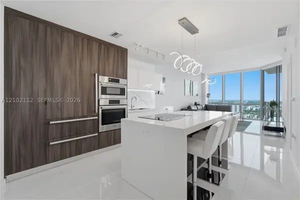 851 NE 1st #3906, Miami, FL 33132