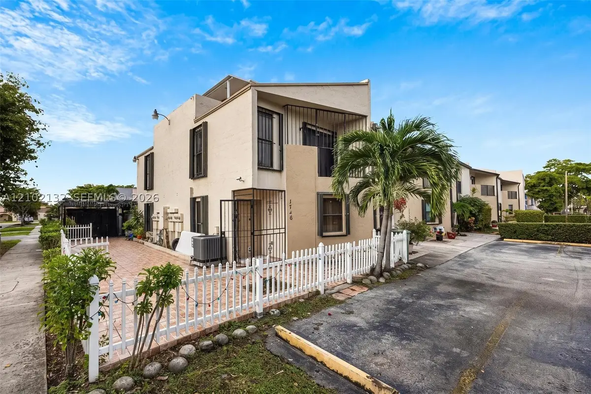 1746 W 58th #1746, Hialeah, FL 33012 - #1