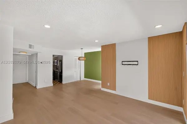 525 Coral #403, Coral Gables, FL 33134