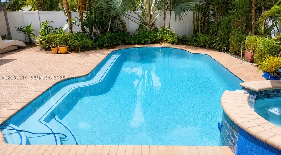 2400 NE 5th, Wilton Manors, FL 33305 - #2