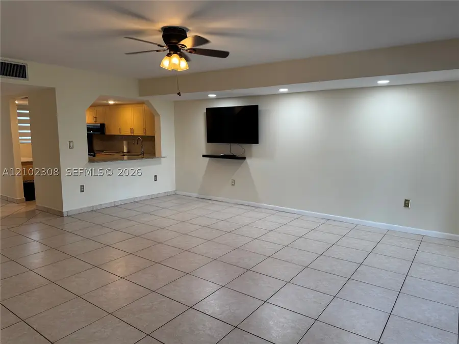 7033 NW 169th #7033, Hialeah, FL 33015 - #3