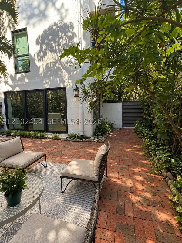 3042 SW 27th #8, Miami, FL 33133