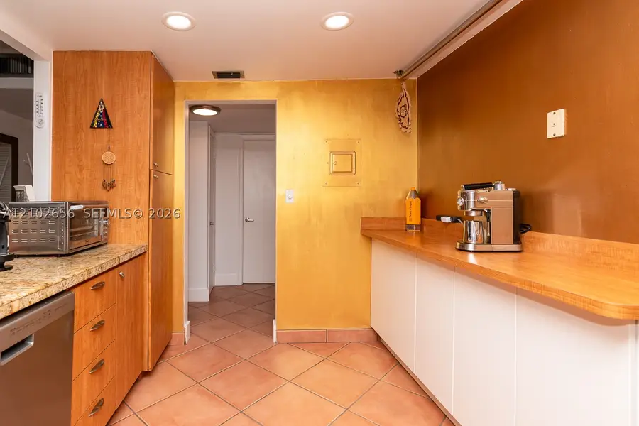 1020 Meridian #314, Miami Beach, FL 33139 - #2
