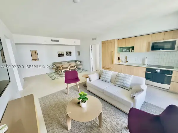 159 NE 6th #3202, Miami, FL 33132