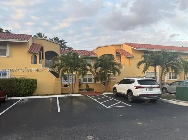 15605 SW 74th Cir #15, Miami, FL 33193
