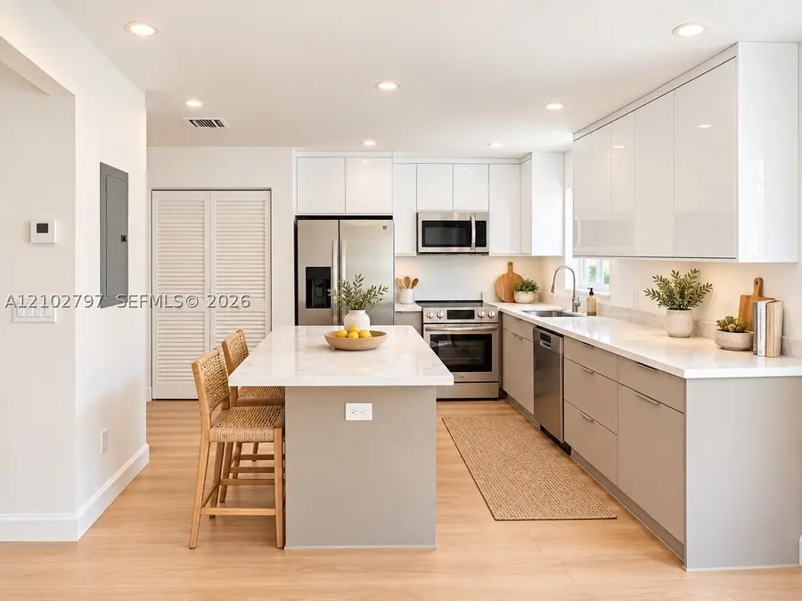6330 Dawson, Hollywood, FL 33023 - #3