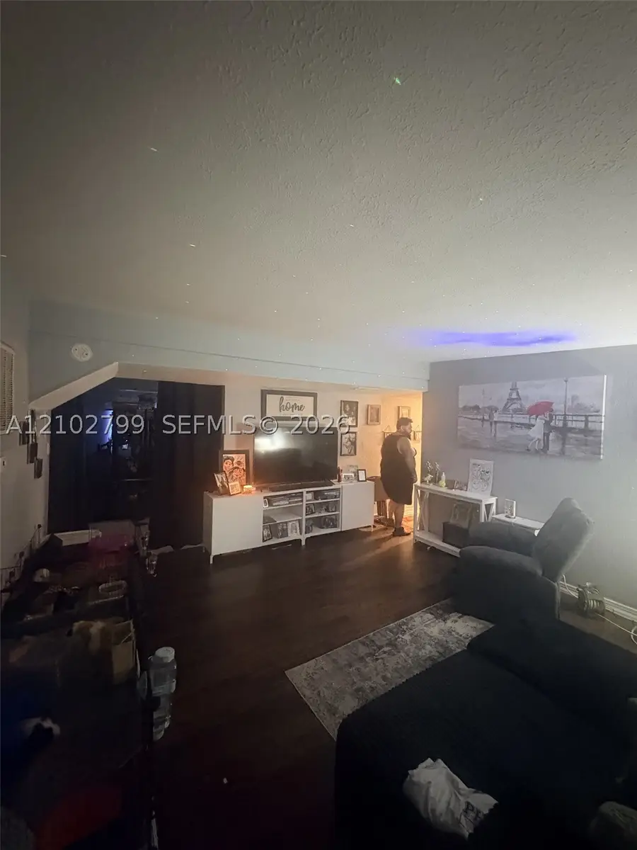 922 Valmar, Brandon, FL 33511 - #2