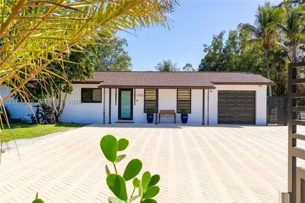 13880 Persimmon, Royal Palm Beach, FL 33411