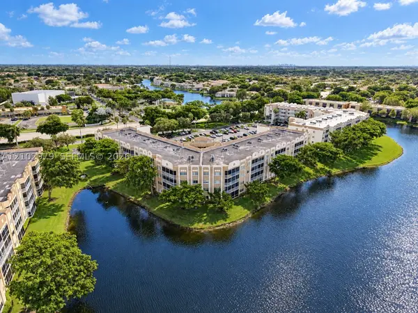 7623 Southampton #206, Tamarac, FL 33321