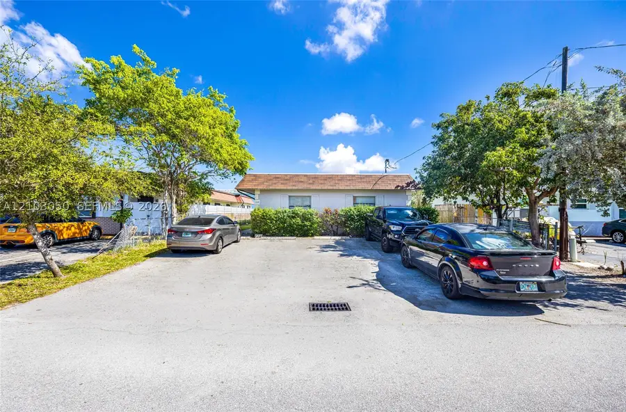 240 SE 9th, Pompano Beach, FL 33060 - #2