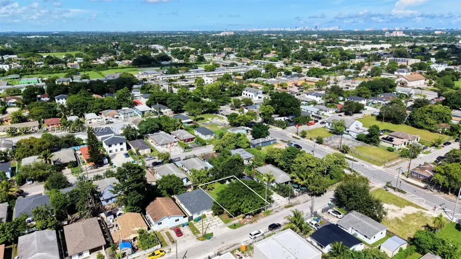 1825 NW 68th, Miami, FL 33147 - #2
