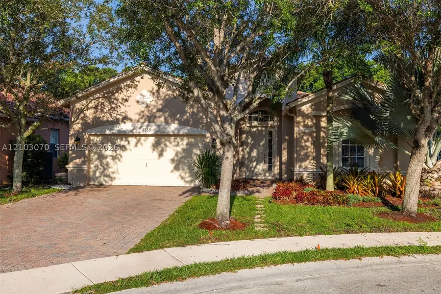 4339 W Whitewater, Weston, FL 33332 - #3