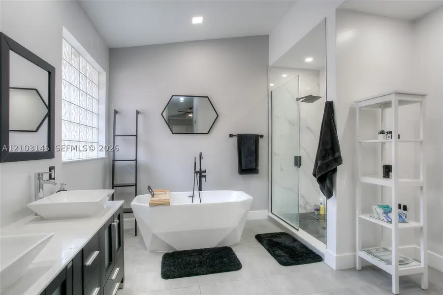 11611 SW 10th, Pembroke Pines, FL 33025 - #3