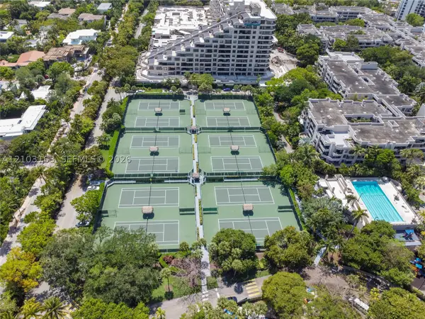 151 Crandon #540, Key Biscayne, FL 33149