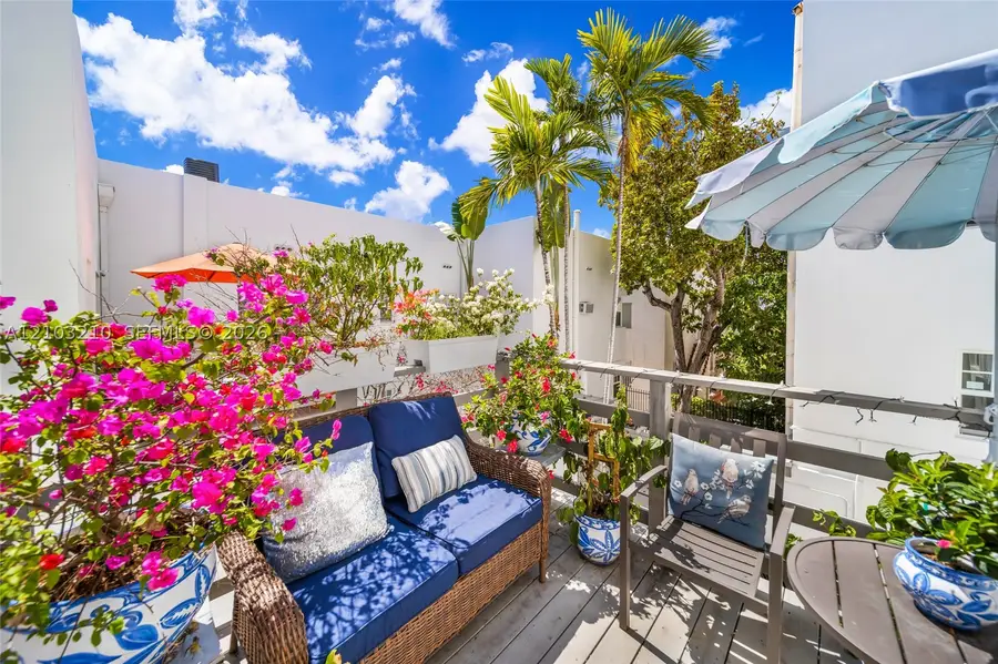 408 W 25th #8, Miami Beach, FL 33140 - #2