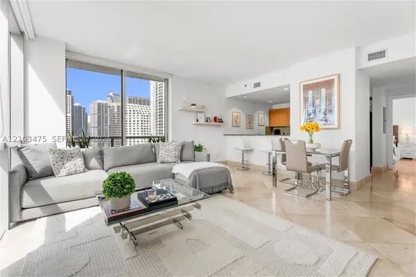 1060 Brickell #2117, Miami, FL 33131