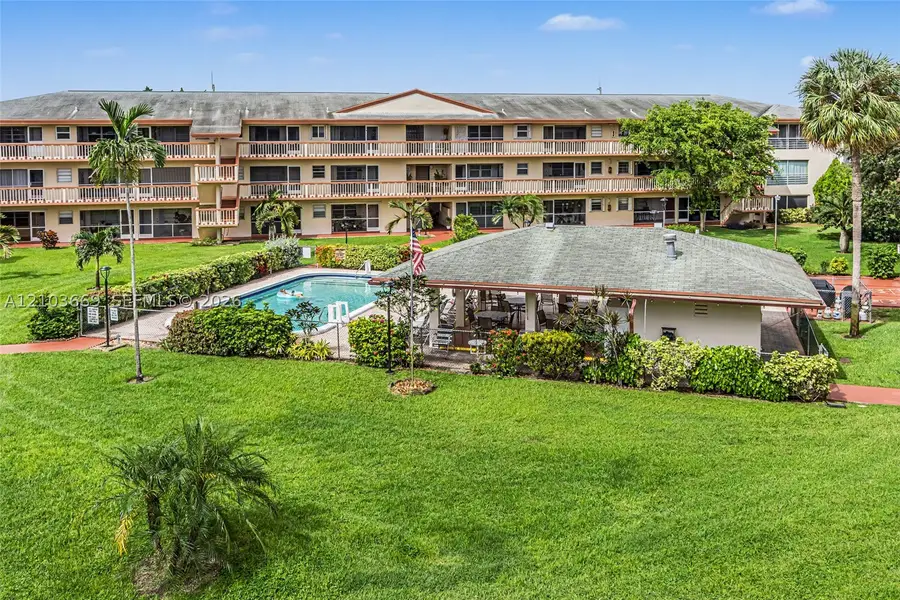 5300 Washington #H137, Hollywood, FL 33021 - #2