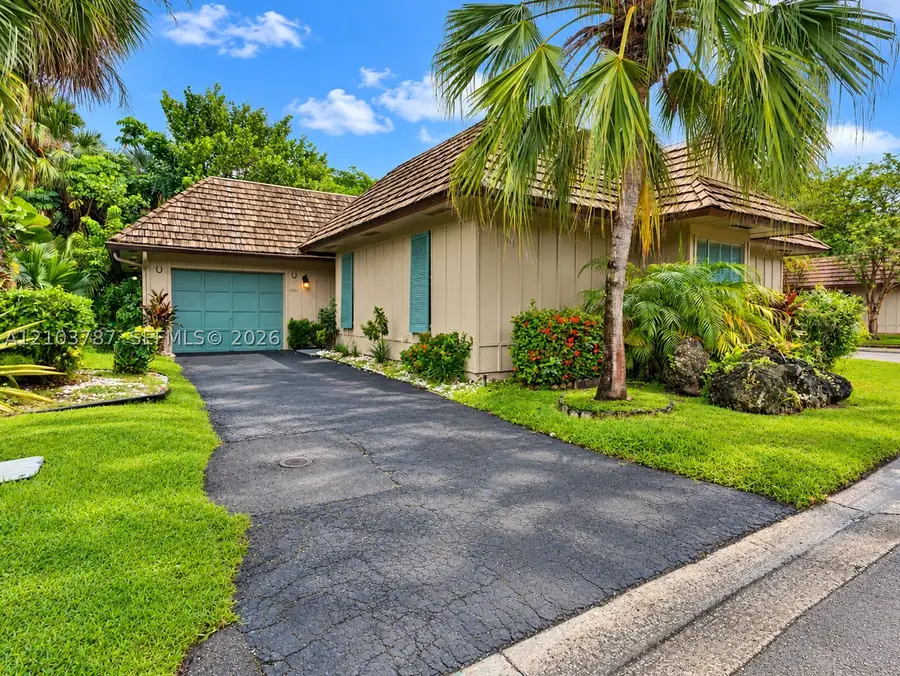 1901 Coquina, Coral Springs, FL 33071 - #2