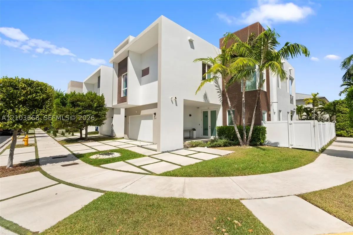 10431 NW 68th, Doral, FL 33178 - #1