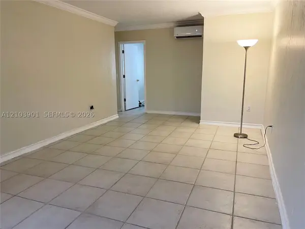 30 Park #12-B, Bal Harbour, FL 33154
