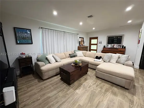 14615 NE 5th, Miami, FL 33161