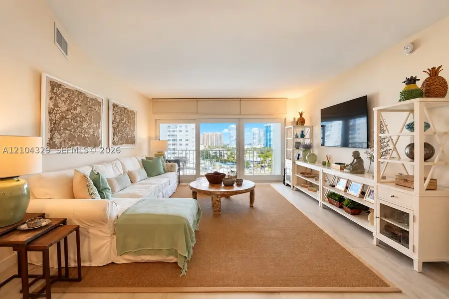 500 Bayview #1123, Sunny Isles Beach, FL 33160 - #2