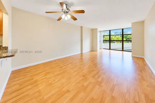 400 Leslie #205, Hallandale, FL 33009