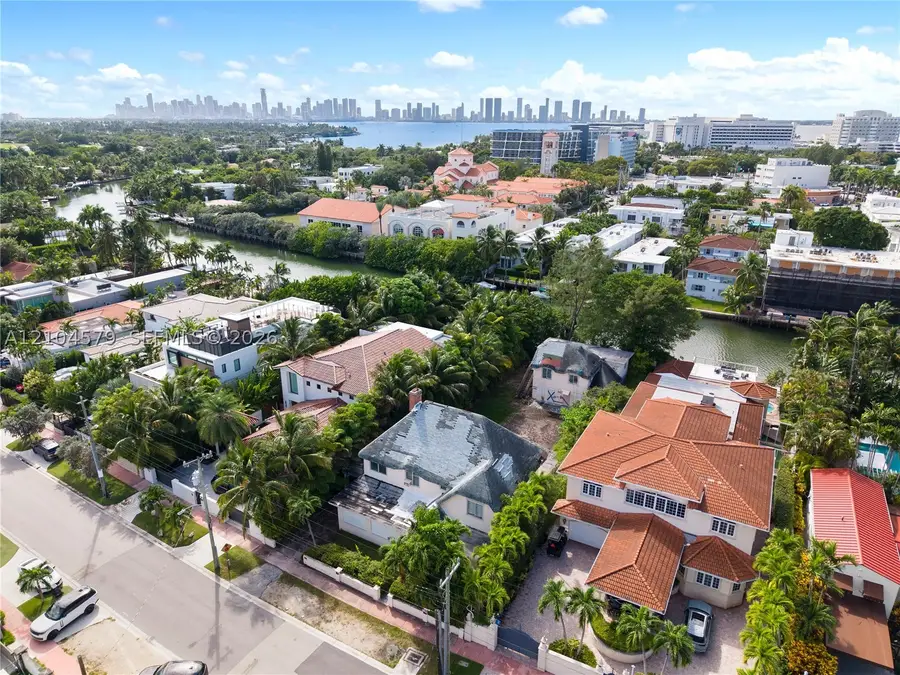 3746 Chase, Miami Beach, FL 33140 - #3