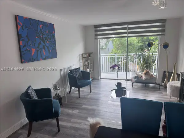 1805 Sans Souci #334, North Miami, FL 33181