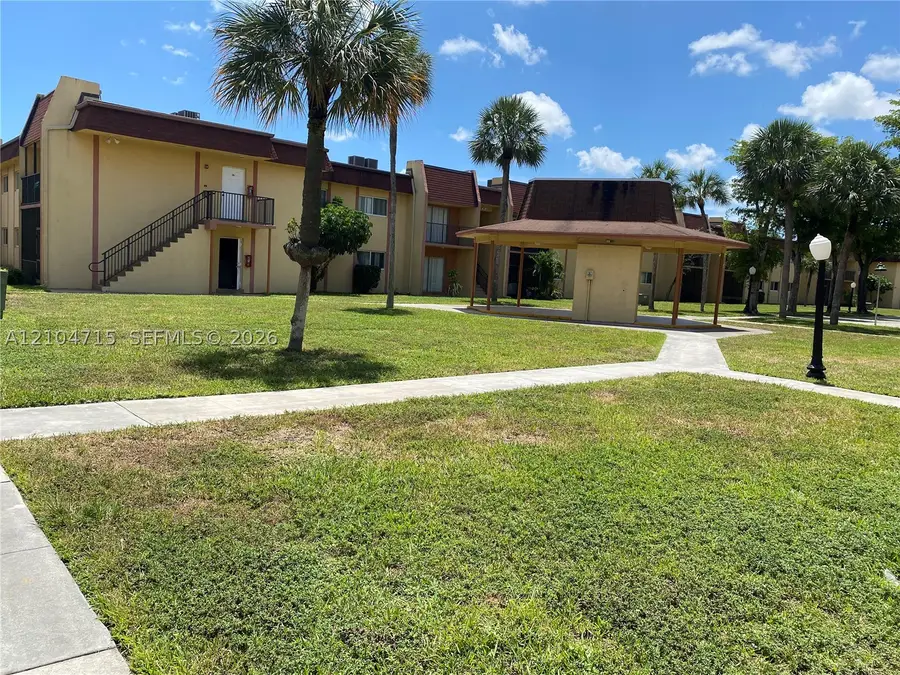 2840 NW 55th #2D, Lauderhill, FL 33313 - #2