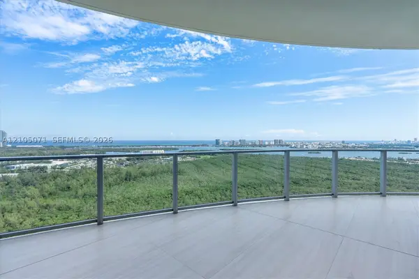 2411 Laguna #3001, Miami, FL 33180