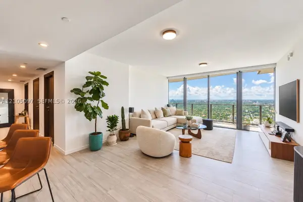 1000 Brickell #4706, Miami, FL 33131