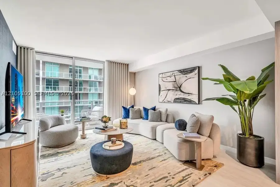 77 SE 5th #2011, Miami, FL 33131 - #3