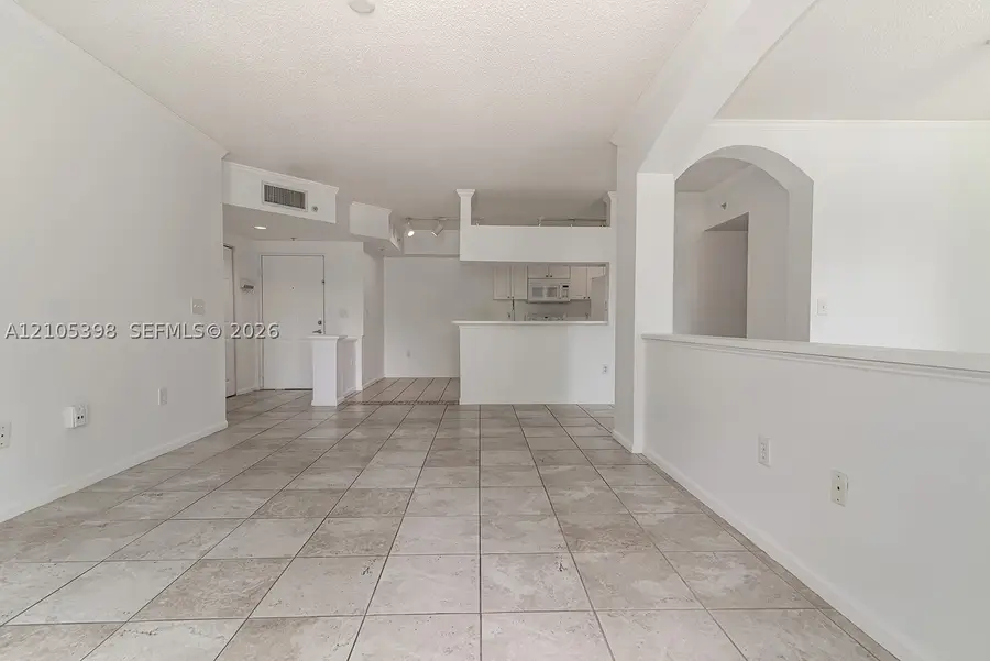 17125 N Bay #3307, Sunny Isles Beach, FL 33160 - #3