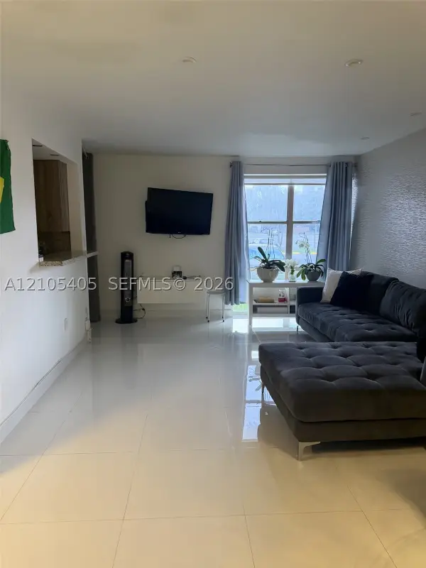 17570 Atlantic #119, Sunny Isles Beach, FL 33160