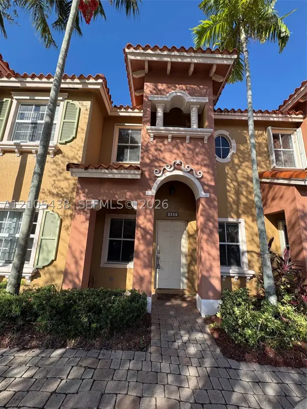 620 SW 107th #702, Pembroke Pines, FL 33025
